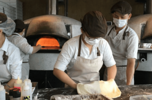 Únete al Equipo de Pizza Hut: Aprende Cómo Solicitar Vacantes de Empleo